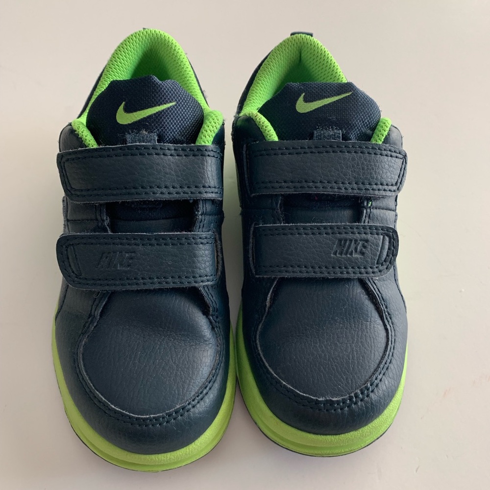 Toddler Size 9 Nikes Great Condition Barely Used!